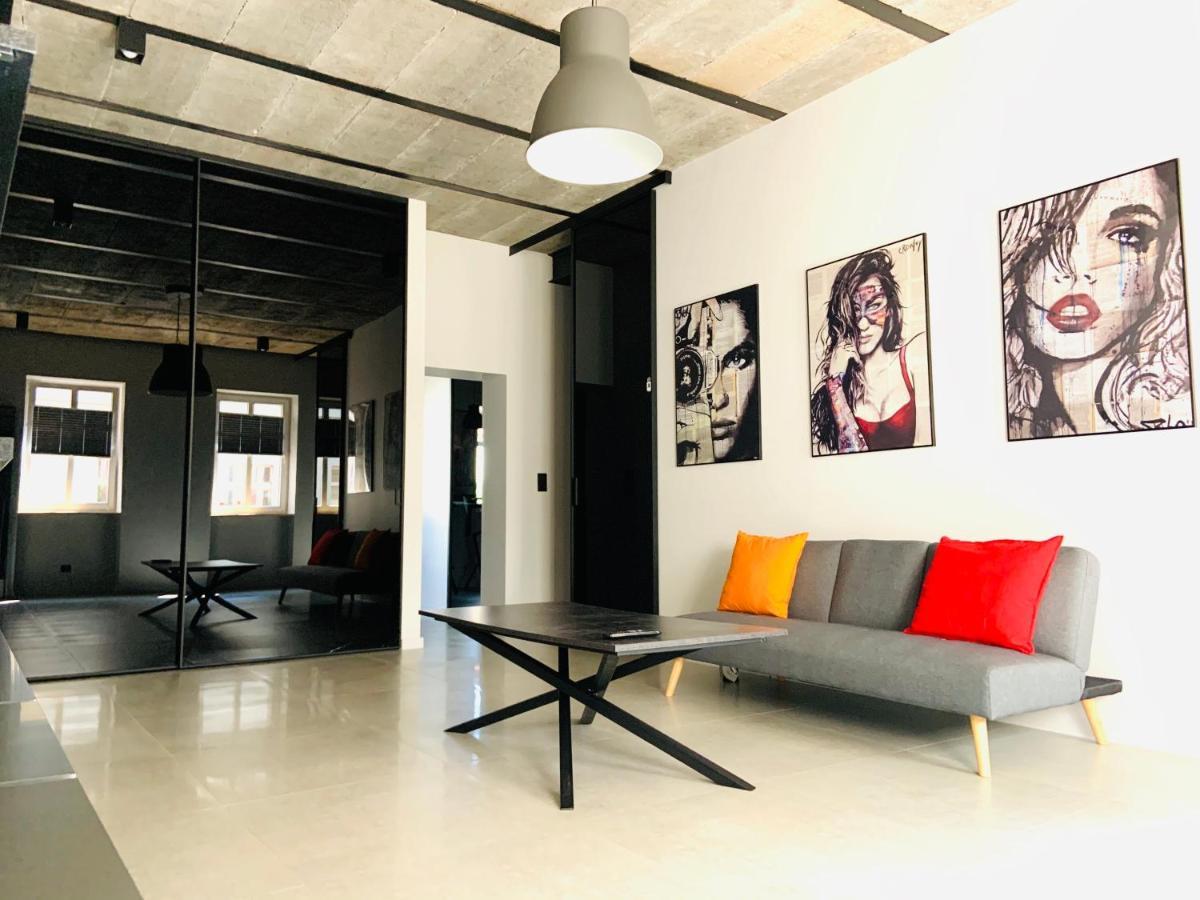 5 Star Apartments - Luxury & Comfort 耶莱尼亚古拉 外观 照片