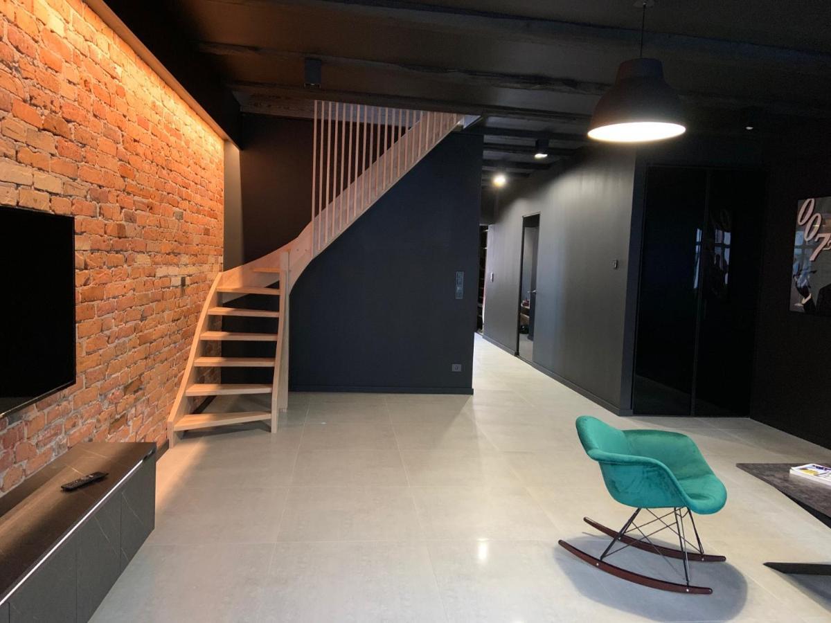5 Star Apartments - Luxury & Comfort 耶莱尼亚古拉 外观 照片